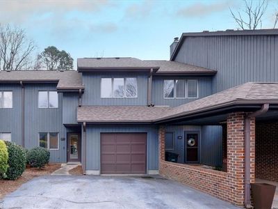 210 College Rd APT 303, Greensboro, NC, 27410