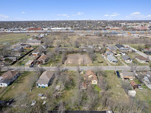 4th image of 508 W Martin Luther King Jr Blvd