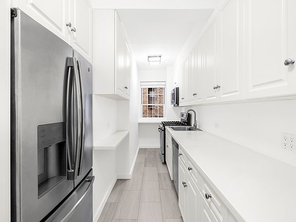 4th image of 115 W 86th St #8AA