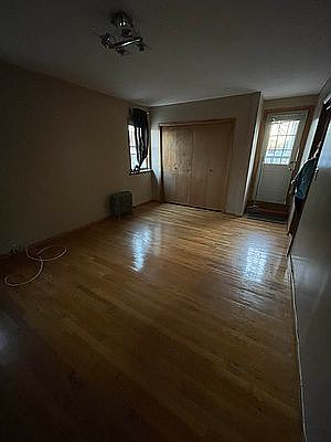 3rd image of 190 Bay 28 St #2