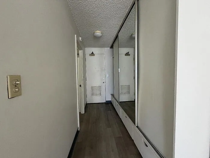 747 Amana St #105 — Photo 5