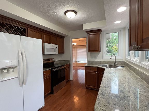 4th image of 5245 Chipping Ln