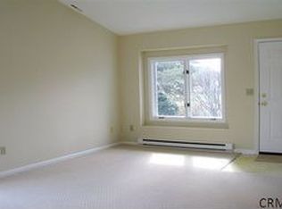 44 Tompion Ln, Saratoga Springs, NY 12866