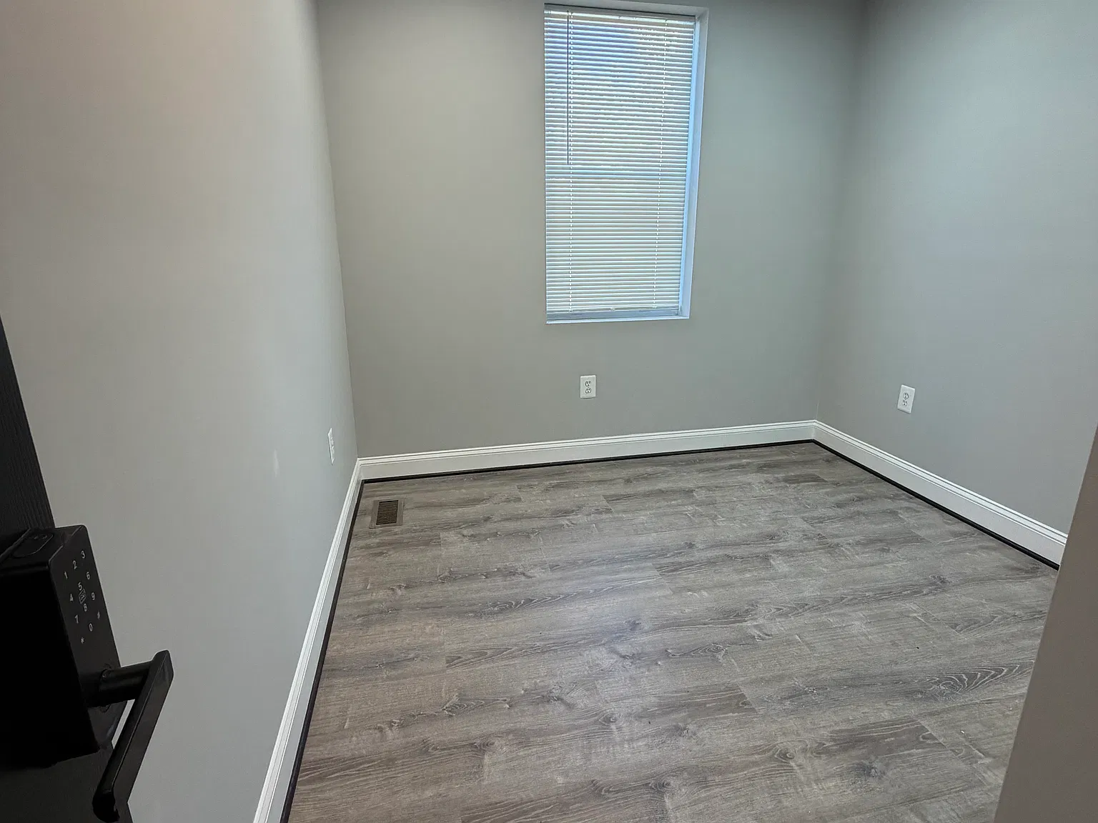 1 bed, $600 — Photo 4