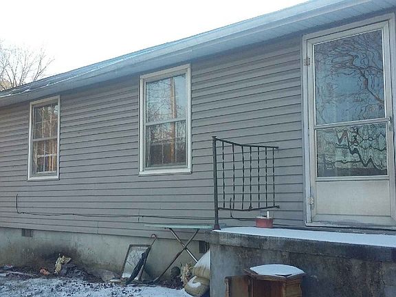 2nd image of 21 1st St