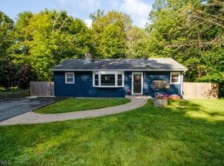 223 Pohatcong Rd, Highland Lakes, NJ 07422