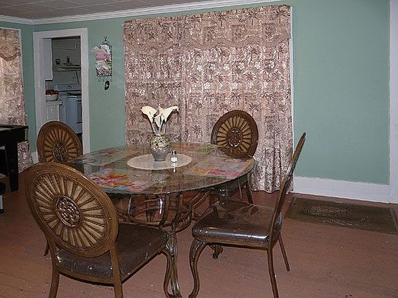 2nd image of 424 San Pascual Ave