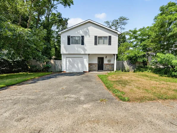 174 Beaver Drive, Mastic Beach, NY 11951