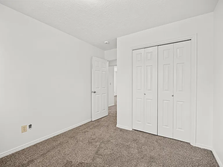 945 S Freedom Blvd #18 — Photo 54