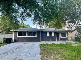 10214 Cheeves Dr, Houston, TX 77016