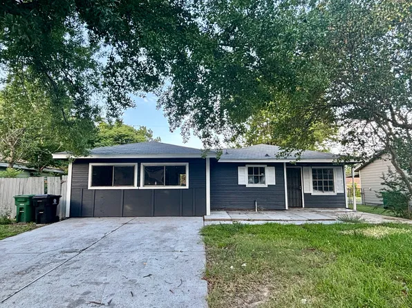 10214 Cheeves Dr, Houston, TX 77016