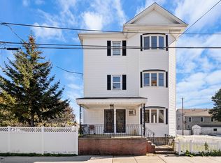 306 Mott St #2, Fall River, MA 02721