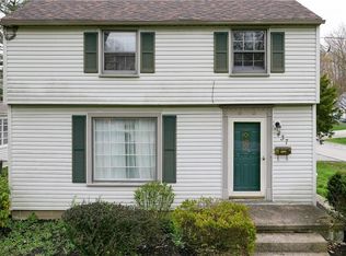 437 Oakgrove St, Ravenna, OH 44266