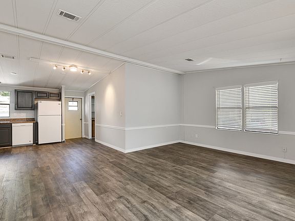 3rd image of 2904 Nowak Dr