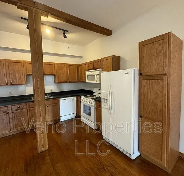 1 S Park St #1A — Photo 3