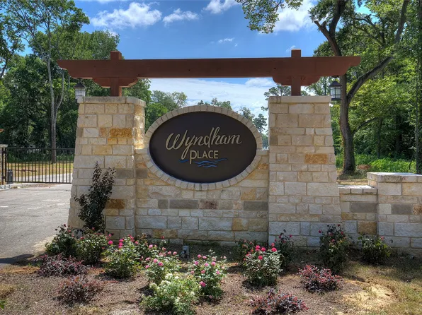 20580 Wycliff Dr, Chandler, TX 75758