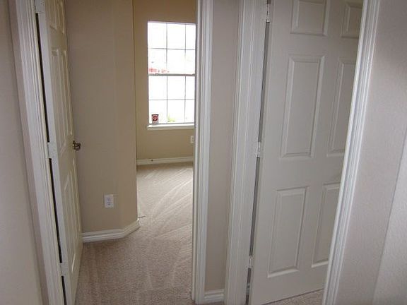 3rd image of 1742 Twin Hills Way