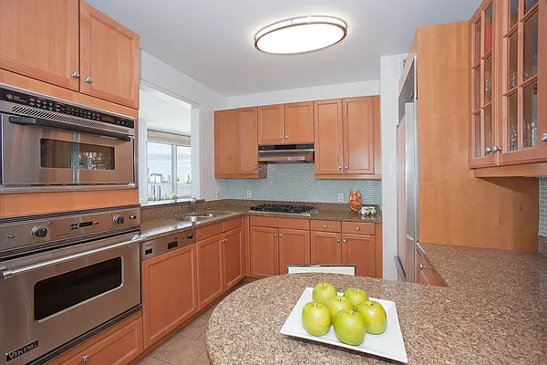 Rented by LG Fairmont Group | media 21