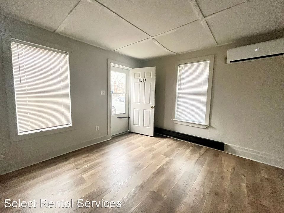 2nd image of 1006 S Road St Unit A