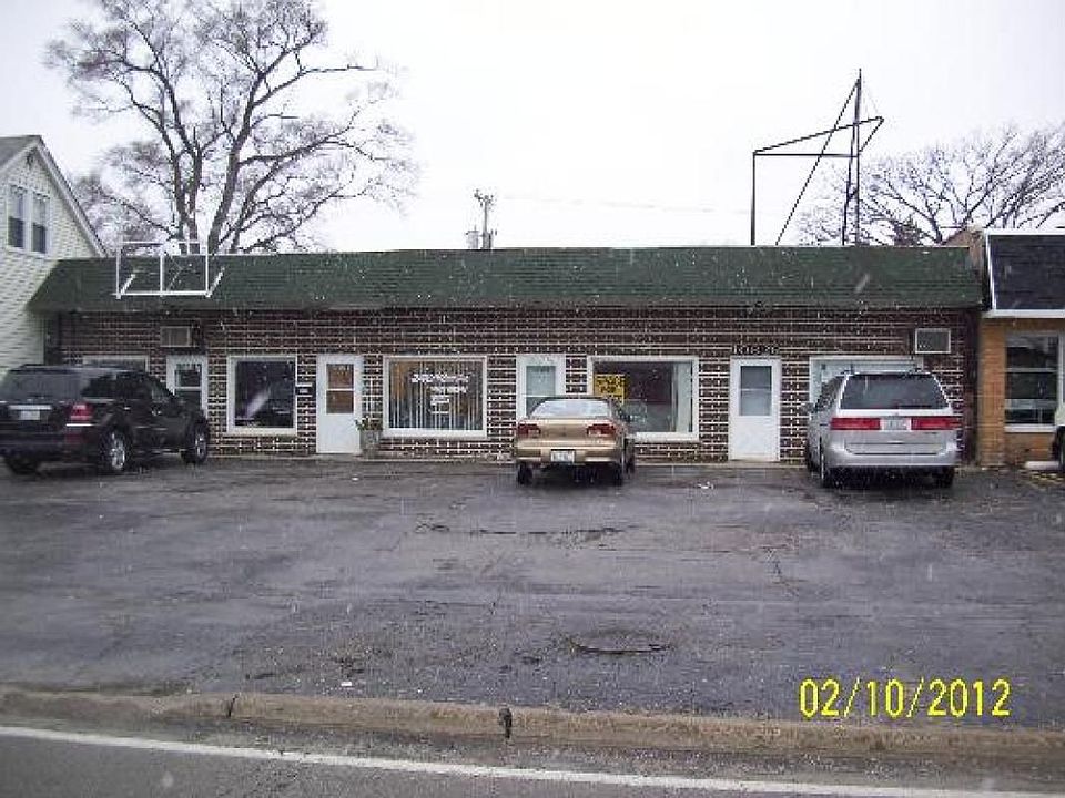 2nd image of 10626 S Roberts Rd