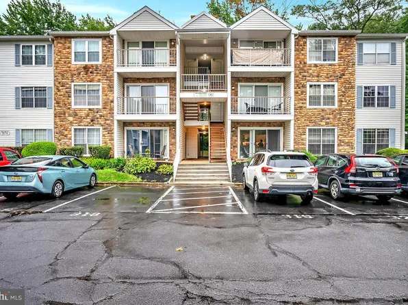 53 Willow Ct, Hamilton, NJ 08619