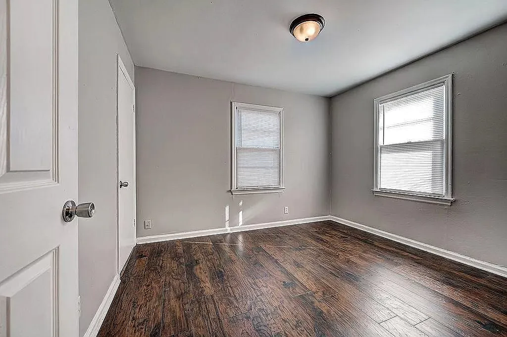 416 Elm St - 1 — Photo 4