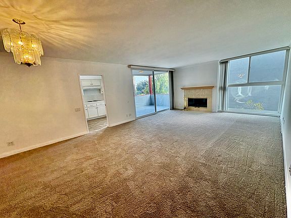 5th image of 4915 Tyrone Ave APT 205