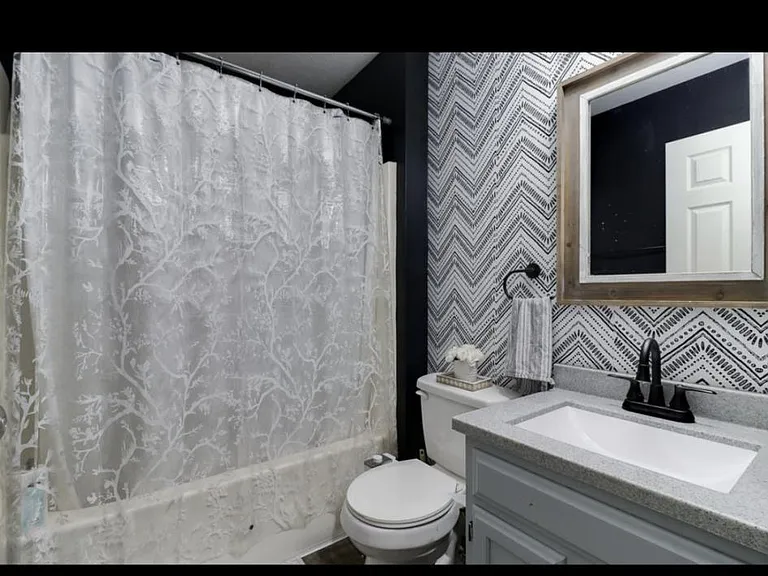4 Haney Ct — Photo 11