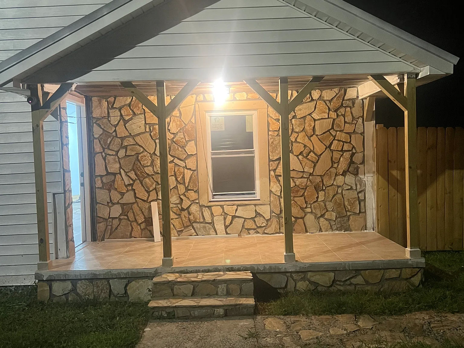 3 bed, 1400 sqft, $2,500 — Photo 2