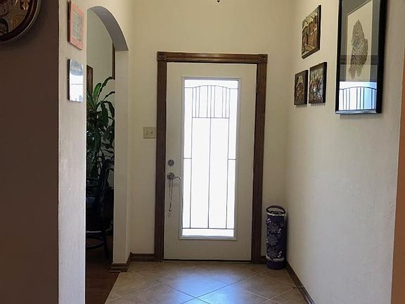 2nd image of 6809 SW Oakland Ln
