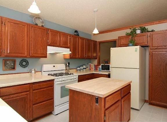 5th image of 15117 Southwind Dr