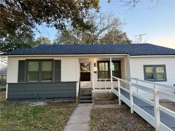 3217 Olsen Dr, Corpus Christi, TX 78411