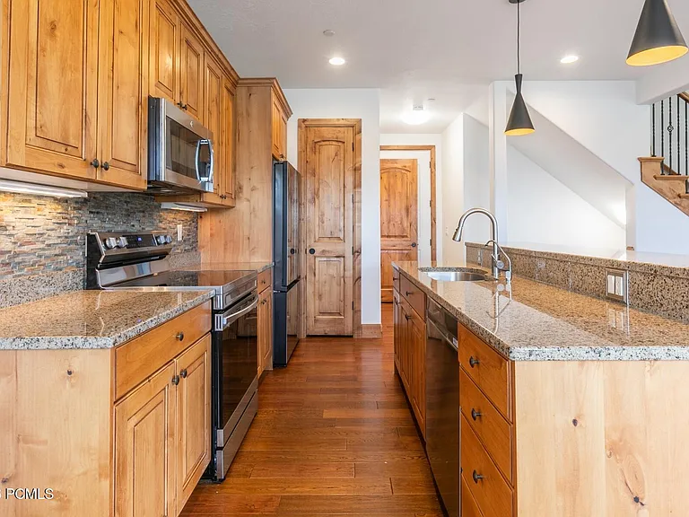 1242 W Stillwater Dr — Photo 6