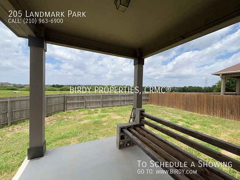 205 Landmark Park — Photo 35