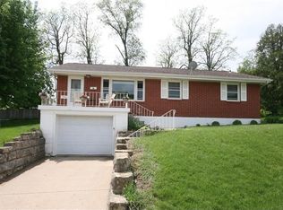 1945 Jeffrey Dr, Dubuque, IA 52001