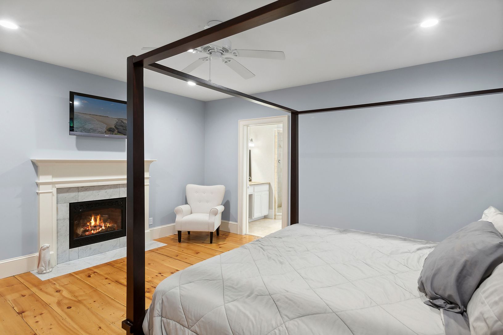  Principal Bedroom