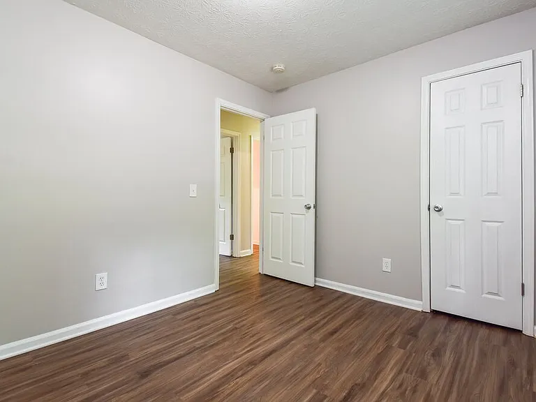 900 Orris Ln SW — Photo 13