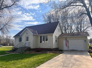 431 3rd St, Echo, MN 56237