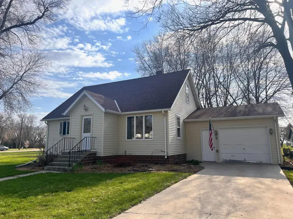 431 3rd St, Echo, MN 56237