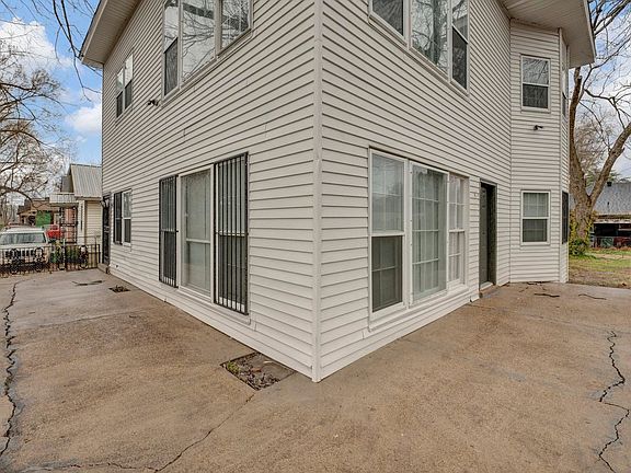 5th image of 3486 Faxon Ave