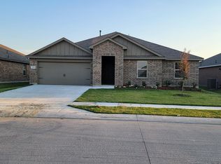 535 Delaware Rd, Fate, TX 75189
