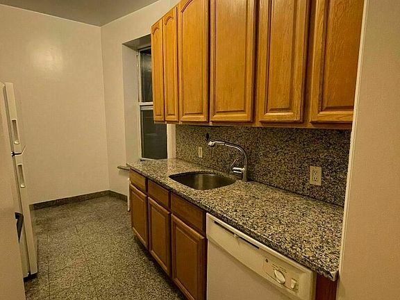 3rd image of 417 W 120th St #5E