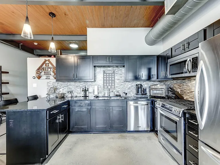 2205 N Lamar Blvd #215 — Photo 11