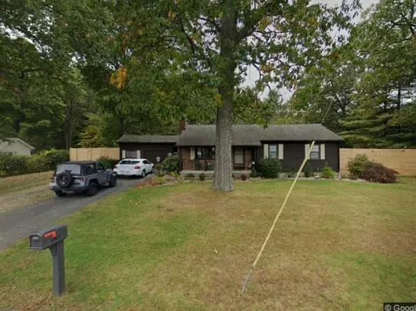 117 Tannery Rd, Westfield, MA 01085