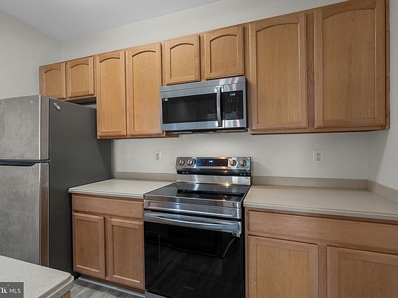 5th image of 12157 Penderview Ter APT 805