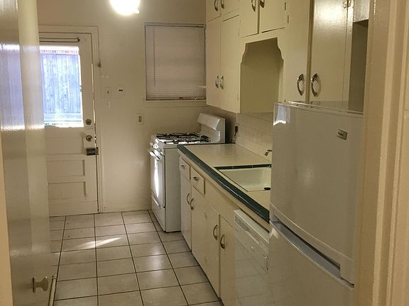 2nd image of 1502 Driscoll St APT 2