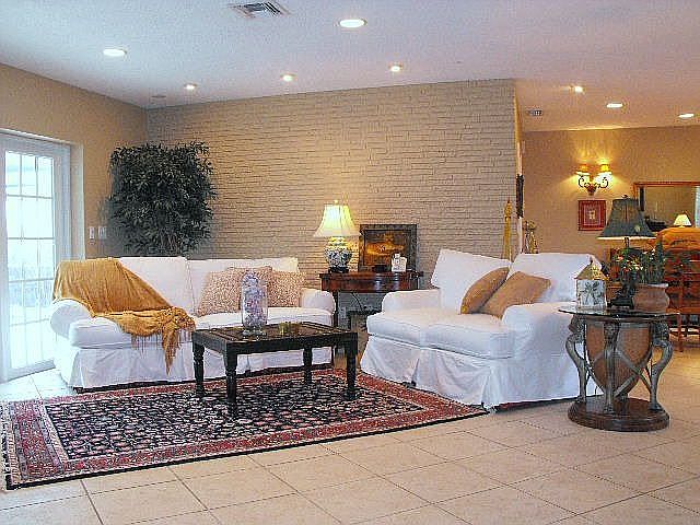 Spacious Living Room