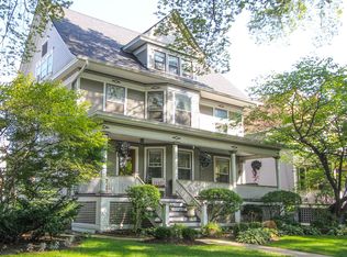 234 S Kenilworth Ave, Oak Park, IL 60302