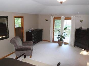 3rd image of 1N481 Center Ave