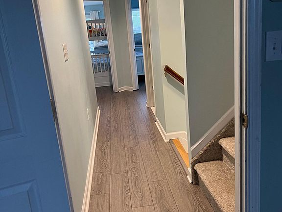UPSTAIRS HALLWAY